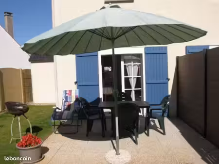 maison traversante 2 chambres dans résidence sécurisée avec parking privatif