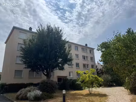 appartement 3 pièces 65 m²