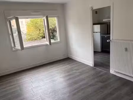 a louer appartement lumineux  au calme