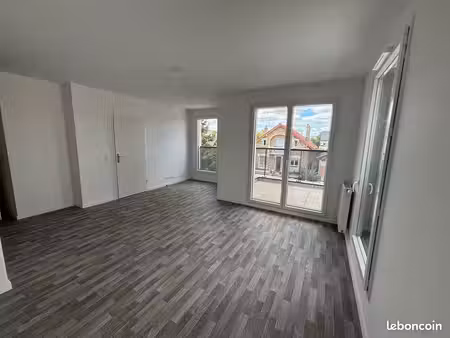 ? à louer – t2 neuf 44 21 m² avec terrasse + parking – meaux