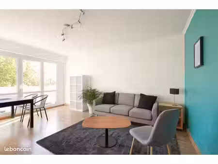 chambre à louer dans appartement t4 traversant