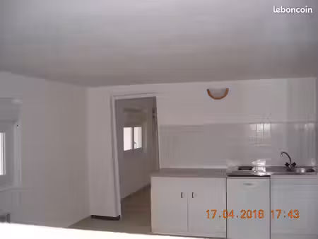 à louer studio 29 par m²