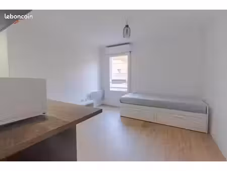 studio 2 pièces 18 m²