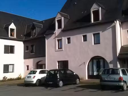 location studio meublé