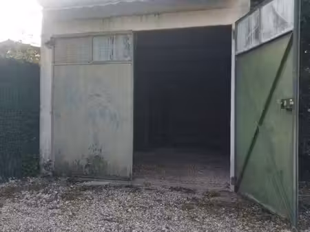 garage 3x6 mètres à saint remy