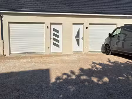 petite maison mitoyenne t2 neuve de 33 m² avec jardinet à varennes-le-grand