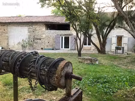 maison entièrement meublée et équipée à louer au mois