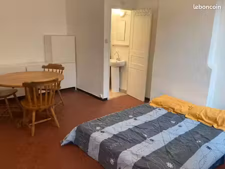 joli studio/t1 refait à neuf belle de mai