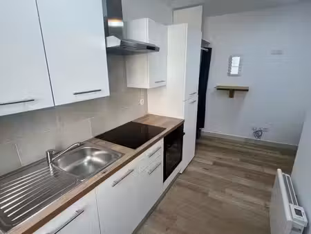 studio meublé 14 m² – entièrement rénové – centre de saint-arnoult-en-yvelines