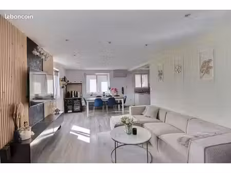 appartement 2 pièces 63 m²