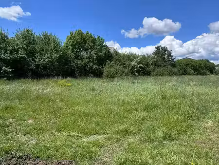 vente terrain 657 m² à aurillac (15000)  49 275 €
