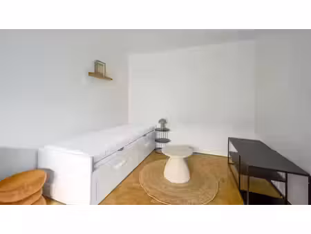 location meublée appartement 1 pièce 23 m² à paris 15ème (75015)  1 450 €