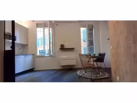 charmant deux pièces situé dans le vieux nice
