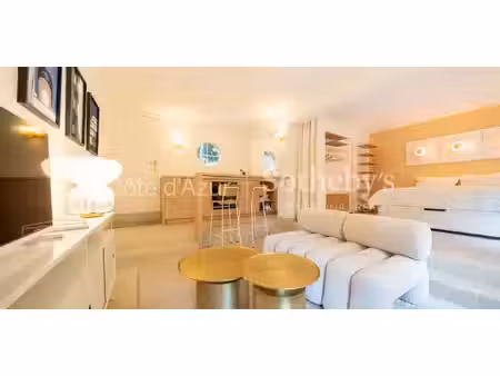 appartement en bord de mer saint-tropez (83)