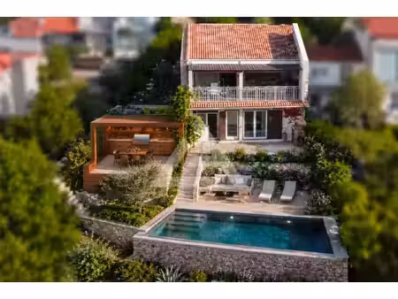 maison de luxe à vendre à la turbie