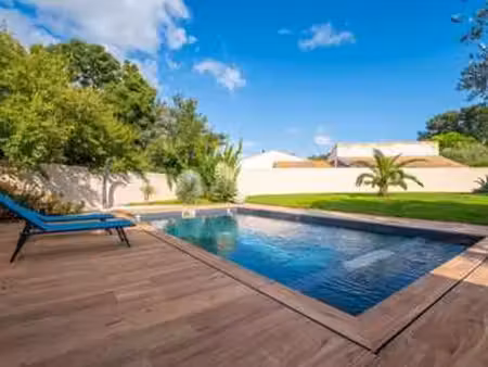 vente maison piscine à saint-médard-d'aunis (17220) : à vendre piscine / 114m² saint-médar