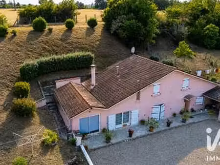 vente maison à saint-aigulin (17360) : à vendre / 135m² saint-aigulin