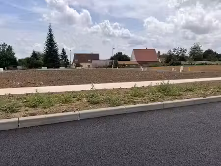 vente terrain à batir 601 m² à esches (60110)  125 000 €