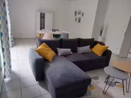 location meublée appartement 4 pièces 81.42 m² à bruges (33520)  1 200 €