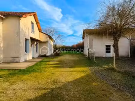 vente maison à chef-boutonne (79110) : à vendre / 191m² chef-boutonne