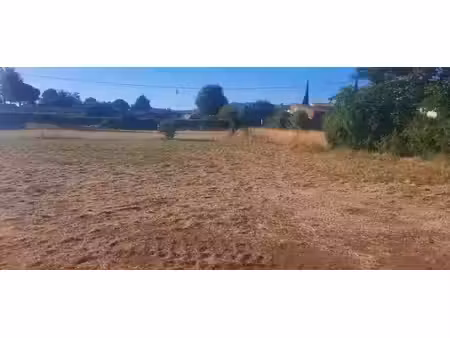 vente terrain 1200 m² à aups (83630)  150 000 €