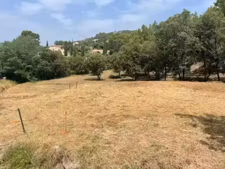 vente terrain 930 m² à taradeau (83460)  154 000 €