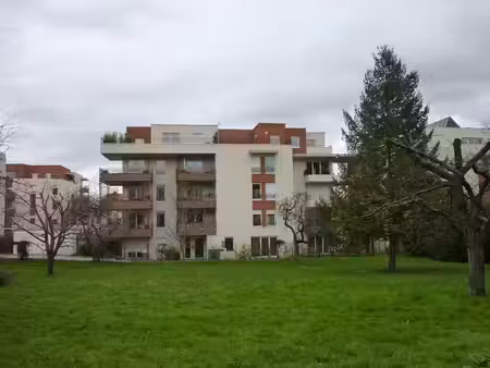 location appartement 3 pièces 57 m² à clermont-ferrand (63000)  880 €