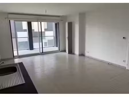 location appartement 2 pièces 47 m² à colombes (92700)  1 000 €