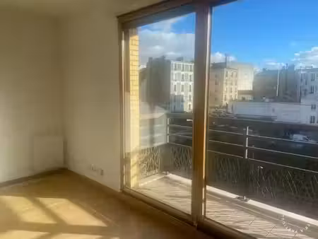 location meublée appartement 1 pièce 27 m² à colombes (92700)  1 050 €