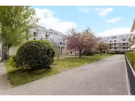 location appartement 2 pièces 50 m² à reims (51100)  695 €