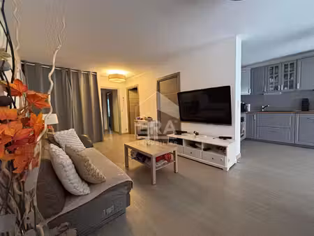 au lautin :3 pièces rénové de 77 m² avec parking