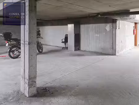 parking en sous-sol - saint genis laval - basses barolles