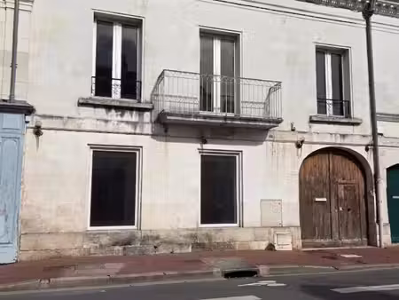 maison loches 5 pièce(s) 373 m2