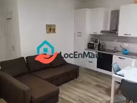location appartement 2 pièces 42 m² à nanterre (92000)  1 084 €