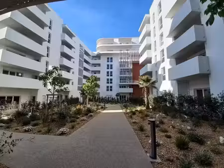 location appartement 3 pièces 61 m² à nice (06000)  1 154 €