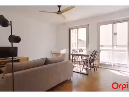 location meublée appartement 3 pièces 69.42 m² à lyon 6ème (69006)  1 700 €