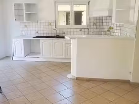 location maison à pont-rousseau (44400) : à louer / 110m² pont-rousseau