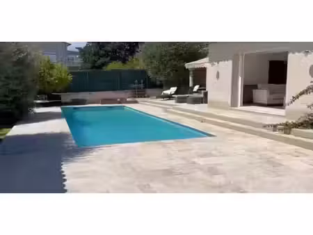 maison avec piscine et terrasse la roquette-sur-siagne (06)