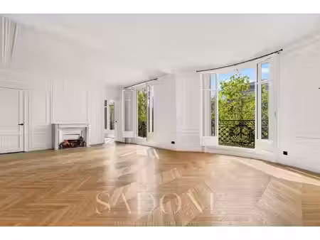 appartement neuilly sur seine 4 pièce(s) 148.17 m2
