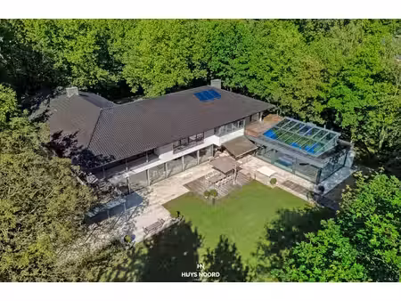 uitzonderlijke villa in de hertsbergse bossen