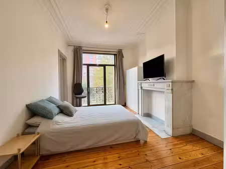 appartement 1 ch + bureau avec balcon