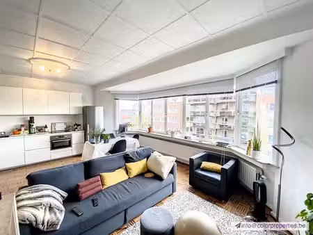 magnifique penthouse meublé on av.louis gribaumont 164!