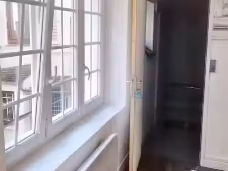 location appartement 1 pièce 20 m² à fontainebleau (77300)  500 €