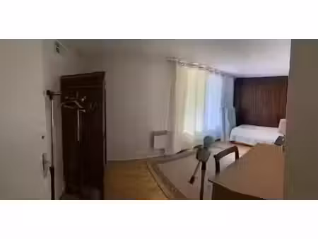 location meublée appartement 1 pièce 13 m² à chatenay-malabry (92290)  520 €