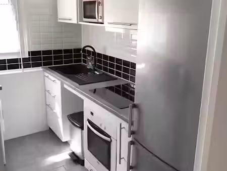location appartement 1 pièce à merignac (33700)  325 €