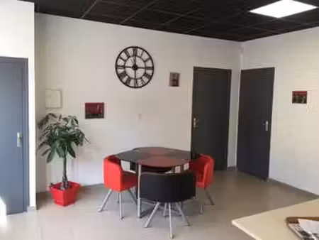 location bureaux et commerces à fougères (35300) : à louer / fougères