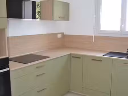 location appartement 3 pièces à crozon (29160) : à louer 3 pièces / 62m² crozon