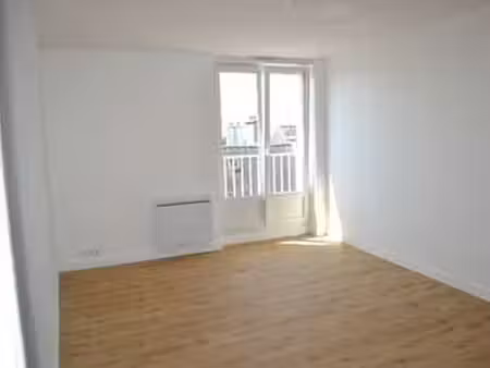 location appartement 3 pièces à crozon (29160) : à louer 3 pièces / 63m² crozon