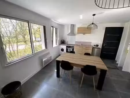 location appartement 2 pièces meublé à pontivy (56300) : à louer 2 pièces meublé / 38m² po