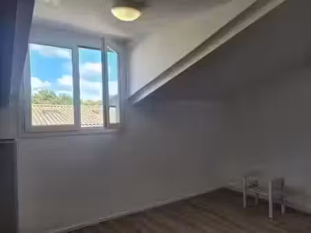 location appartement 1 pièce à bordeaux (33000)  485 €